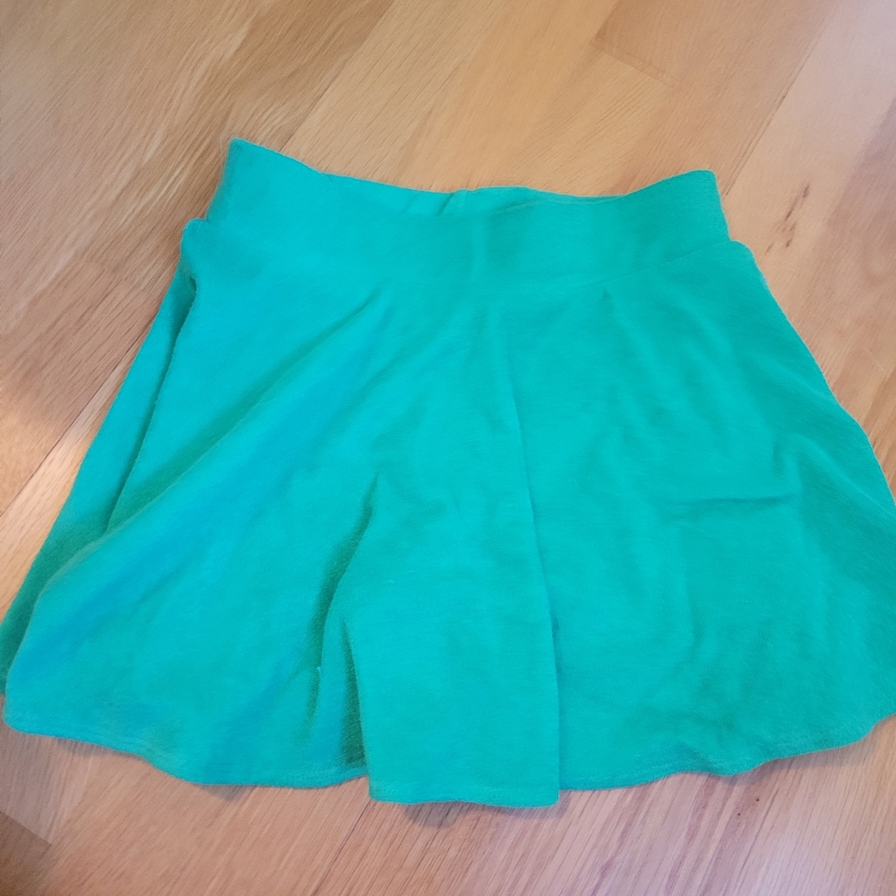 Sls apparel skort sz m nwot